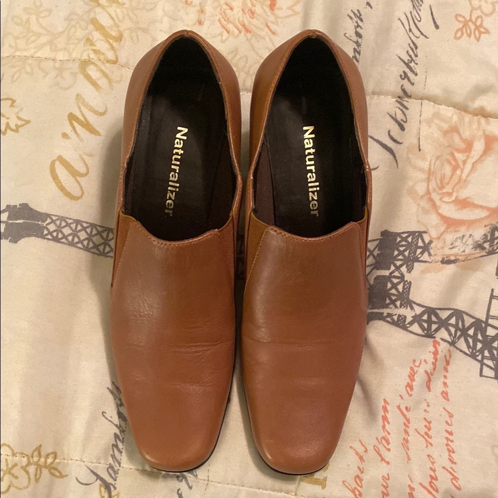 Naturalizer Brown Leather Slip-On Loafers